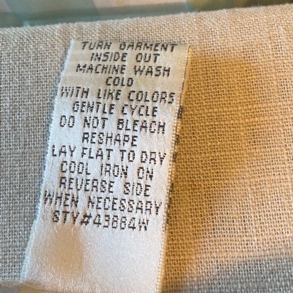 Elegant Black Open-Knit Sweater - Picture 6 of 6